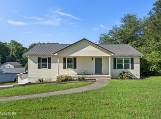 115 Hendren Ln, Clinton, TN 37716