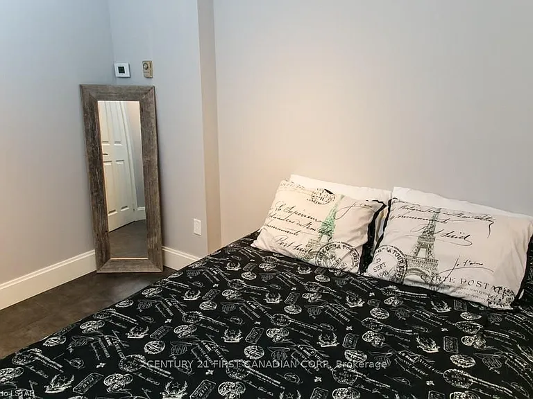 440 Wellington St #101 — Photo 10