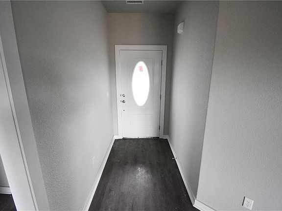 2nd image of 346 N Otoe St