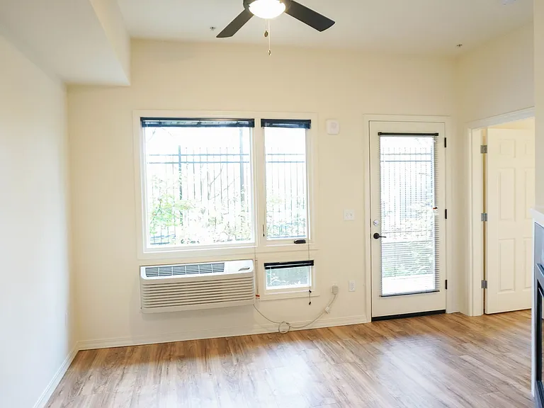 Goose Apartments — Photo 10