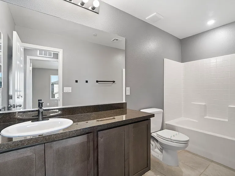 10949 Oregano Ave — Photo 44