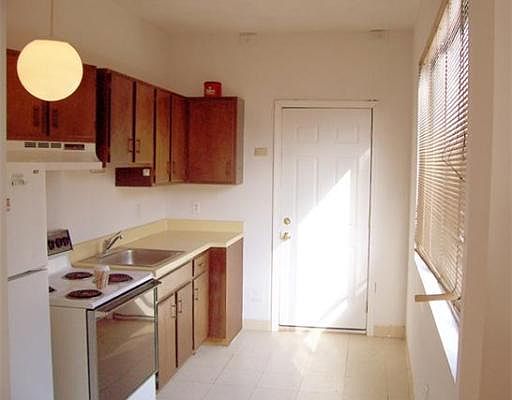 2nd image of 103 Old Harbor St APT 1