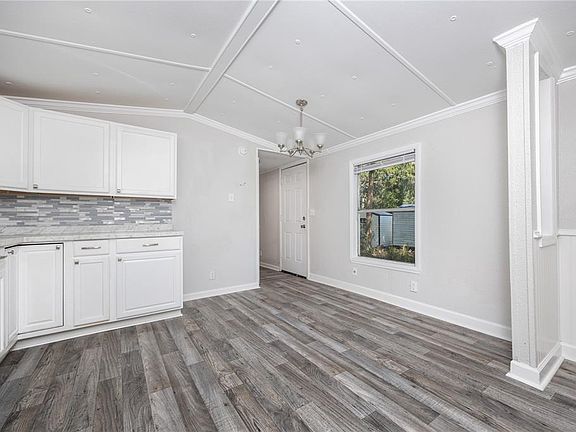 4th image of 503 5TH STREET SW