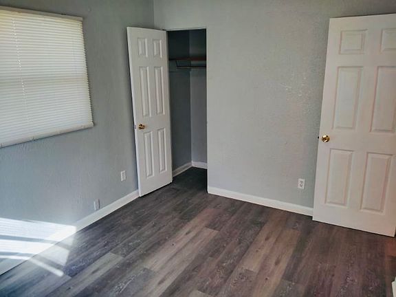 3rd image of 429 W 18th St #433