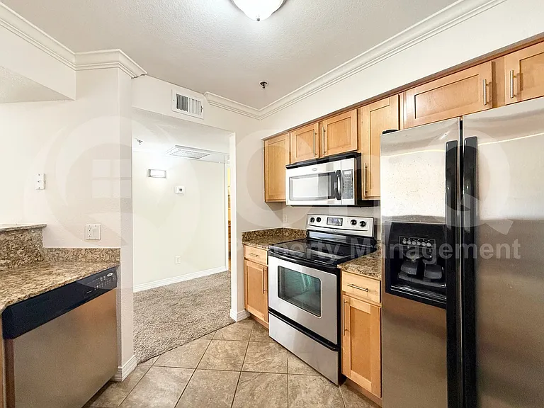 2025 E Campbell Ave #248 — Photo 8