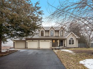 1012 Cardinal Cir, Hudson, WI 54016