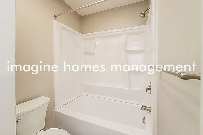 7746 Skylineview Dr — Photo 12
