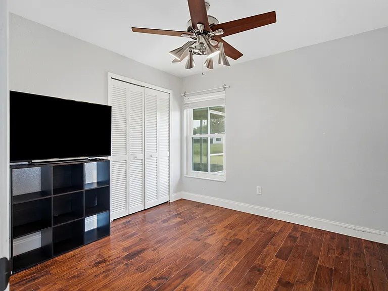 12118 Dickenson Ln — Photo 16