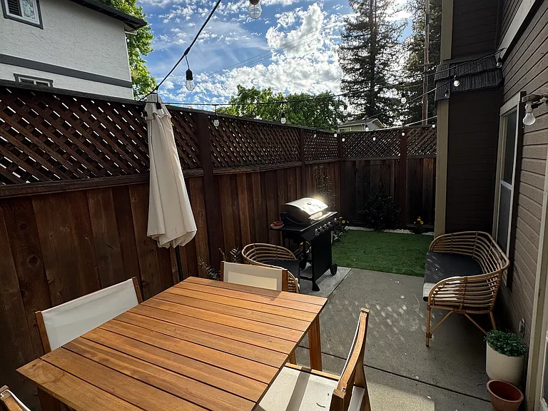 100 Chalet Woods Cir — Photo 13