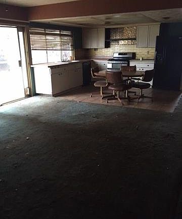 5th image of 3709 Commonwealth Dr