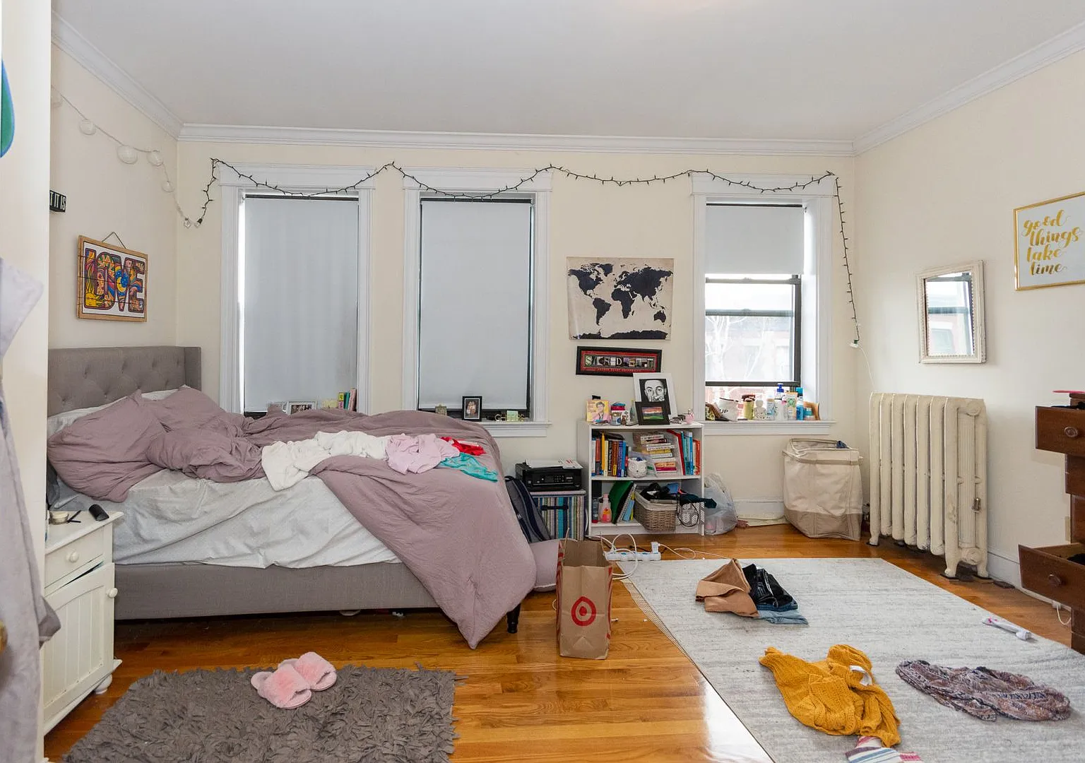 No Broker Fee 4 Bed/2 Bath In Allston With Updated Kitchen ~ Ht/Hw Included — Photo 3