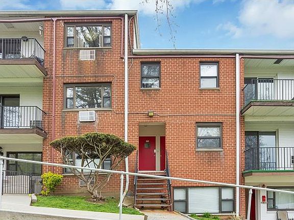2nd image of 26 Fieldstone Dr APT 7B