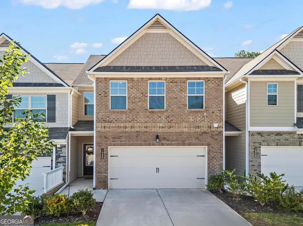 3902 Prospect Point Dr, Oakwood, GA 30566