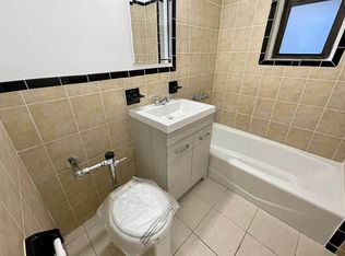 426 E 85th St #3F, New York, NY 10028