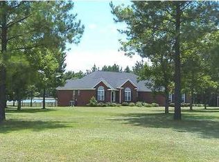 196 Bright Water Dr, Leesburg, GA 31763