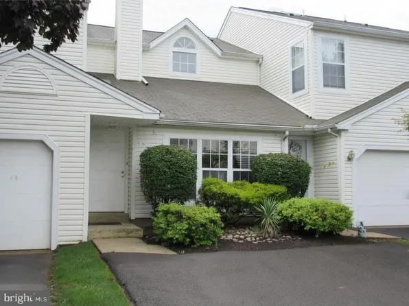 79 Portsmouth Ct, Holland, PA 18966