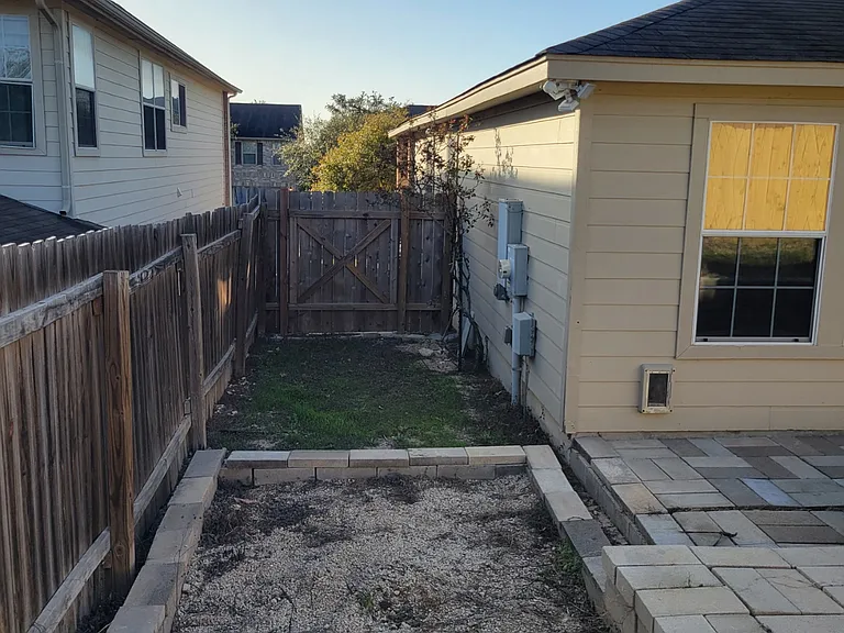 7219 Avery Rd — Photo 41