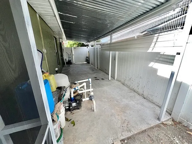 208 Coral Reef Cir — Photo 22
