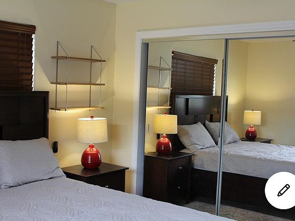5th image of 803 NE 2nd Ave #803