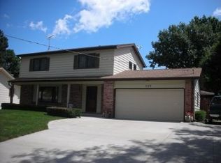 529 33rd St, West Des Moines, IA 50265