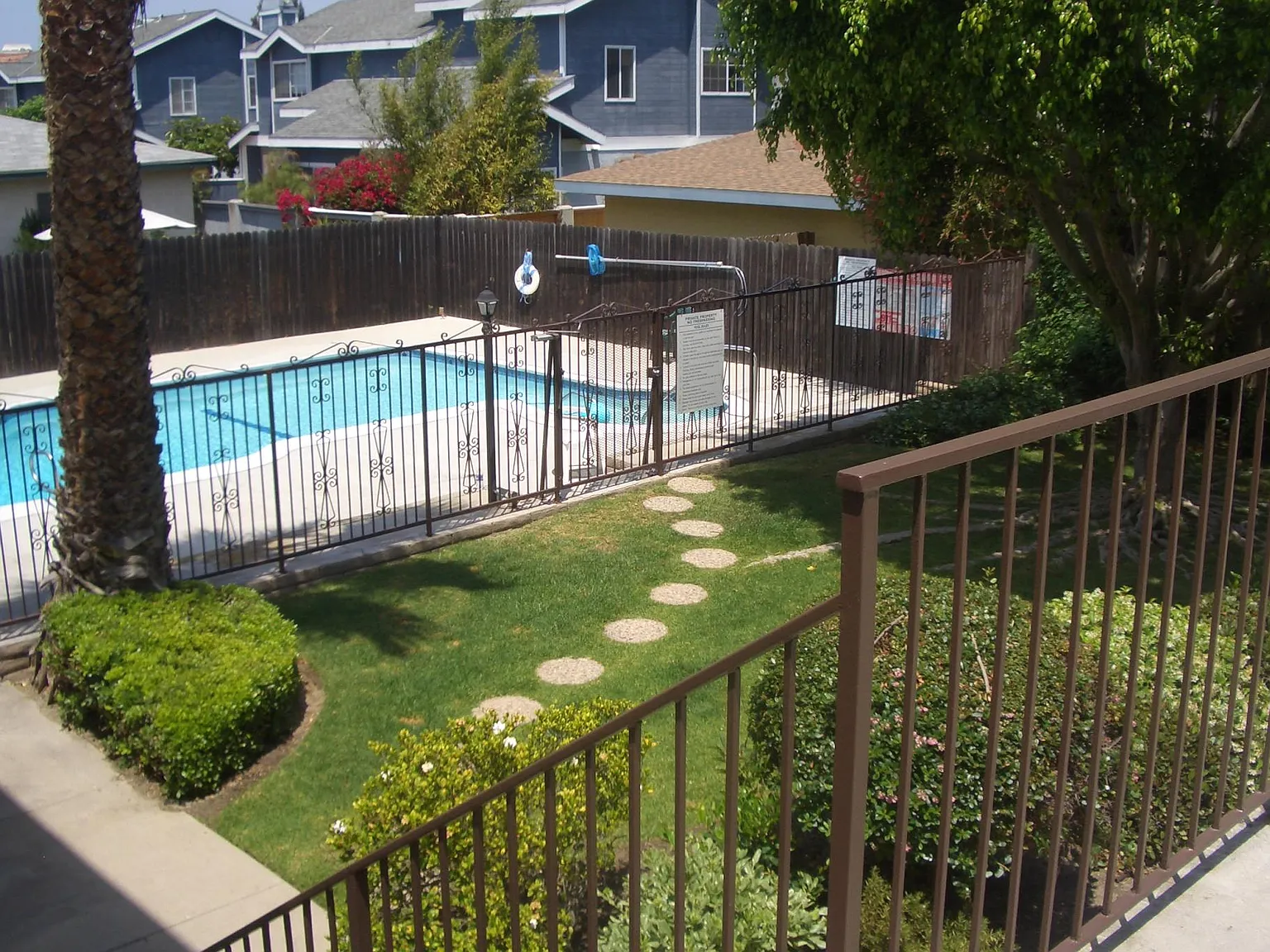 2205 Farrell Ave — Photo 4
