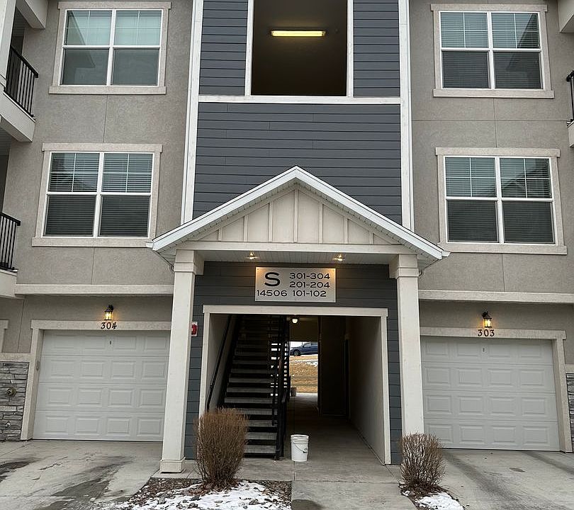 1st image of 14506 S Ronan Ln Unit 302
