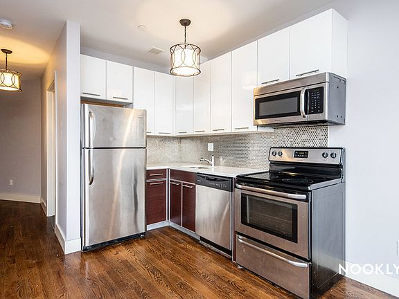 5th image of 168 Throop Ave #1K