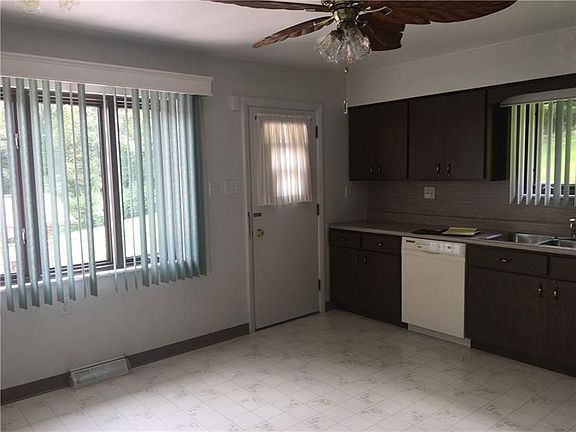 2nd image of 311 McMahon Dr