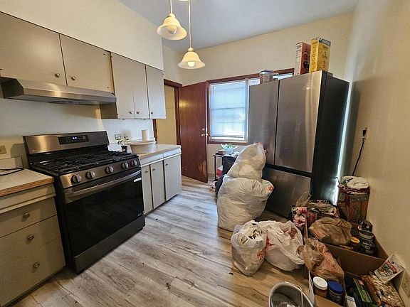 5th image of 2225 Geneva STREET