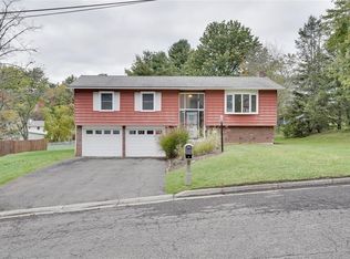 1127 Ivon Ave, Endicott, NY 13760