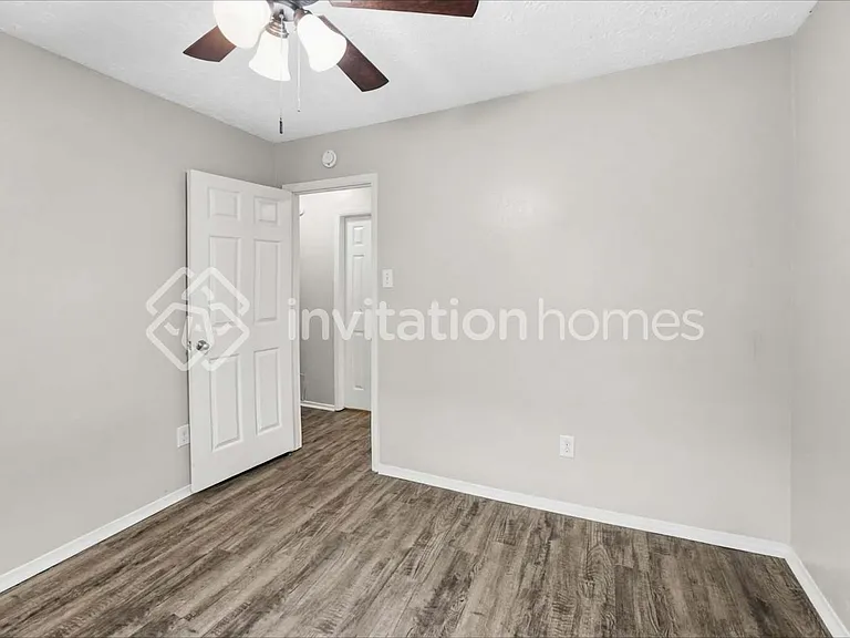602 Dixie Dr — Photo 1