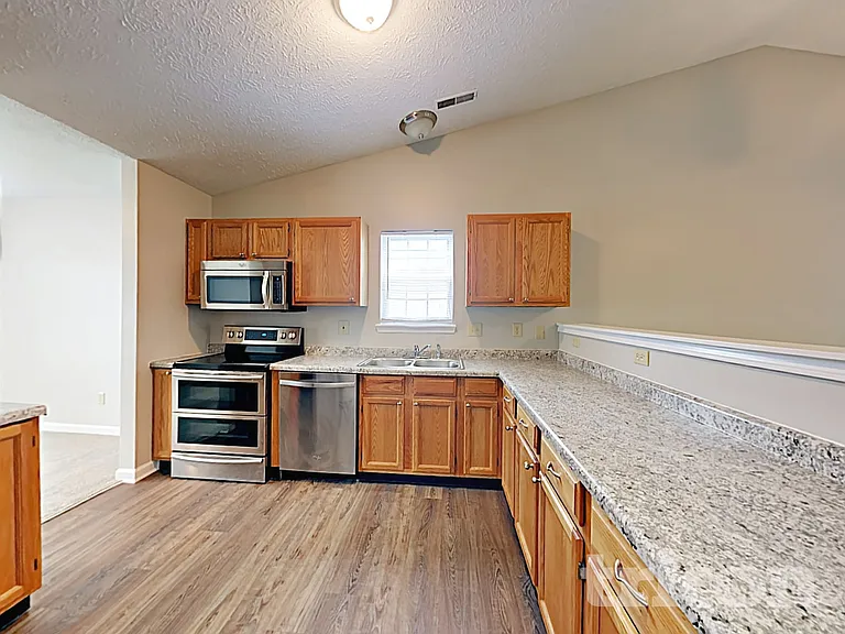 5531 Orth Ct — Photo 6