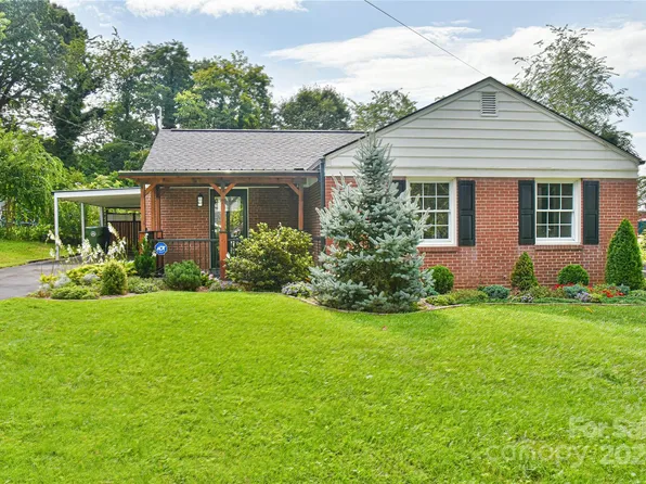 7 Wilshire Dr, Asheville, NC 28806