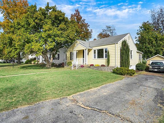 4th image of 506 Willow Ln