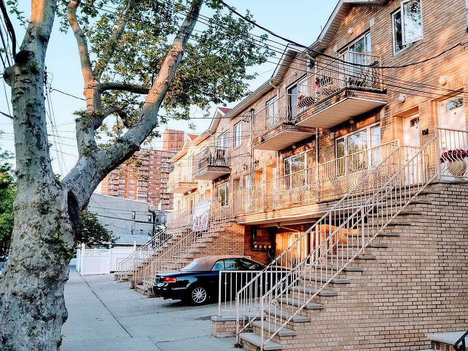 1st image of 137 Bay 50 St APT 3C