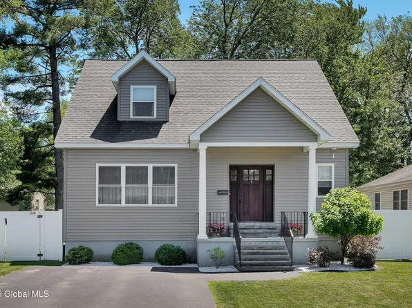9 Sebring Avenue, Colonie, NY 12205