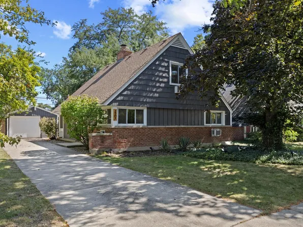2207 Crawford Ave, Evanston, IL 60201