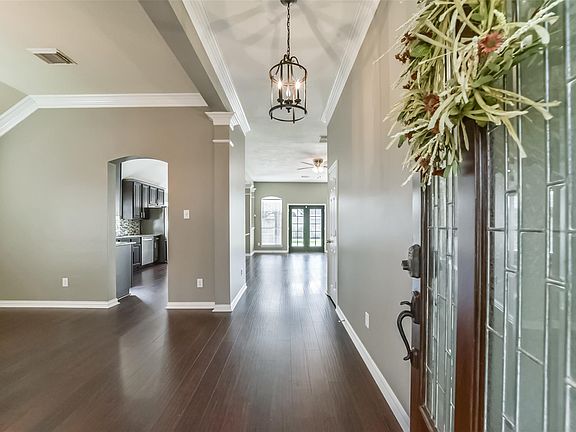 4th image of 4822 Big Cedar Cir