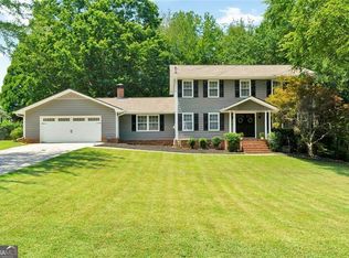 2580 Fleur De Lis Pl, Dunwoody, GA 30360