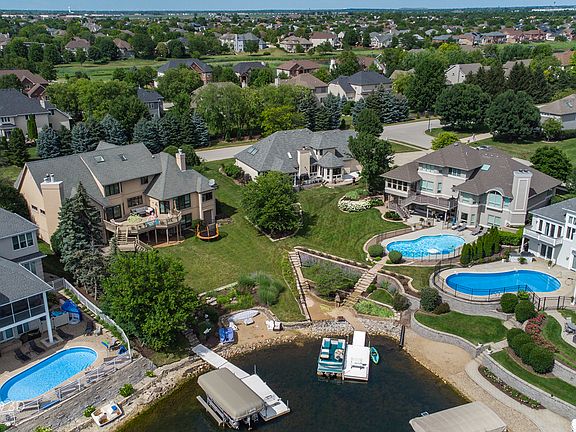 4th image of 22917 Marina Dr
