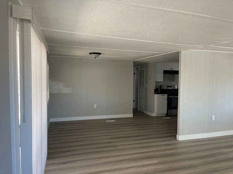 44099 D St — Photo 13