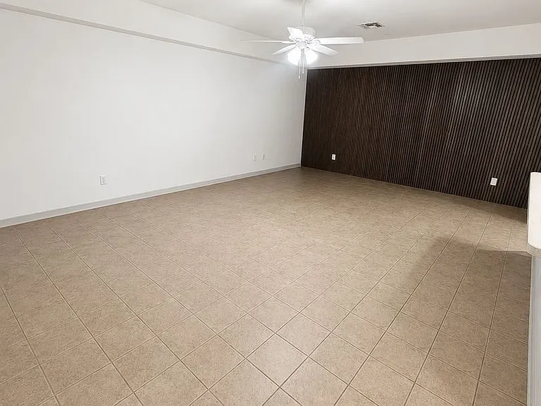 3029 Walnut Ct — Photo 7
