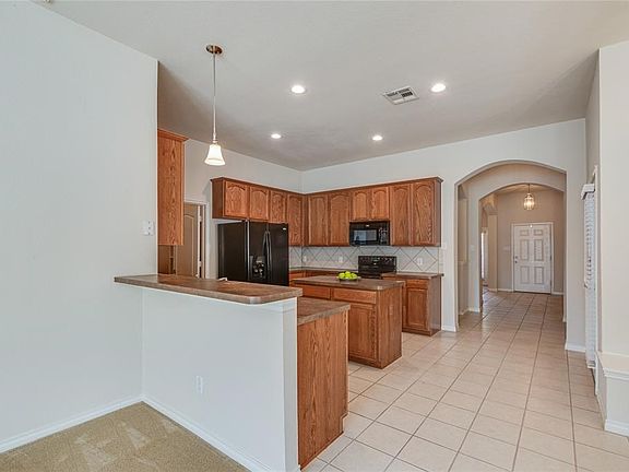 5th image of 1120 Cotton Exchange Dr