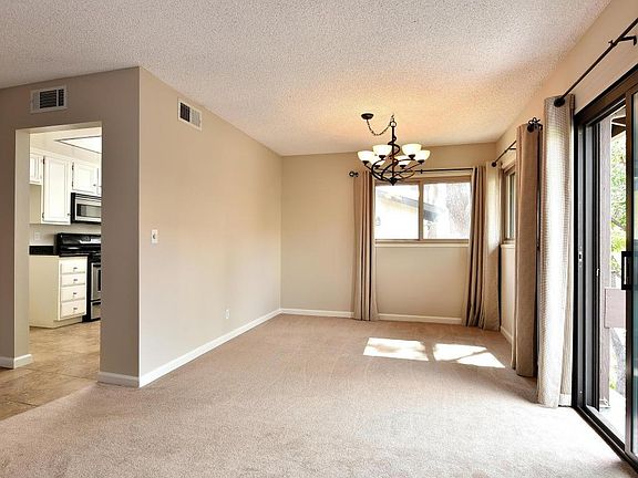 4th image of 6716 Clybourn Ave Unit 244