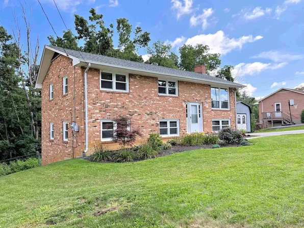 2324 Plateau Dr, Christiansburg, VA 24073