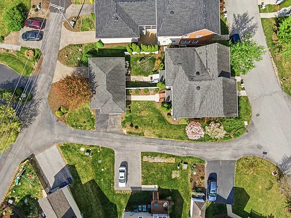 4th image of 1701 Trillium Ln