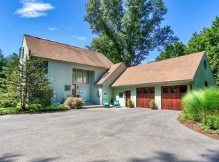 194 Lincoln Rd, Lincoln, MA 01773