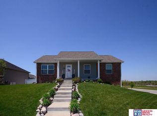 7306 Rutha Ln, Lincoln, NE 68516