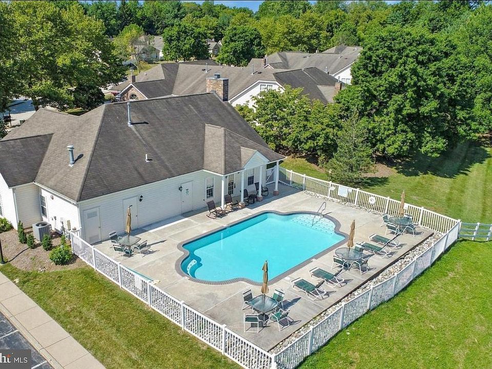 1st image of 212 Mill Bridge Ln #11B