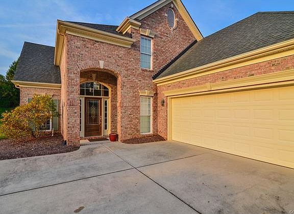 5th image of 5612 Villa Green Dr